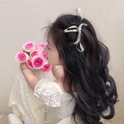 群莺乱飞